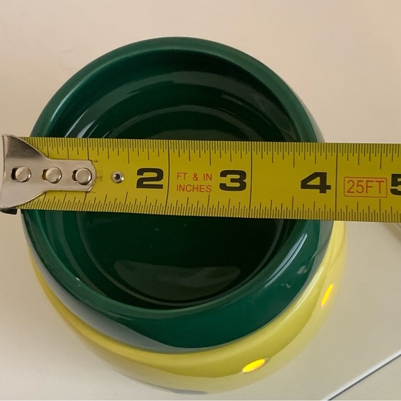 Scentsy University Of Oregon Ducks NCAA Full Size Wax Warmer Yellow Green READ - Picture 10 of 13